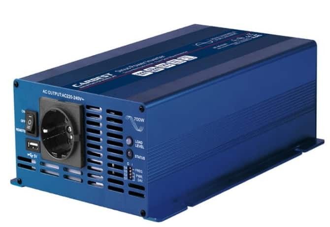 Inversor Carbest onda pura 700W 12/230V con conexión USB