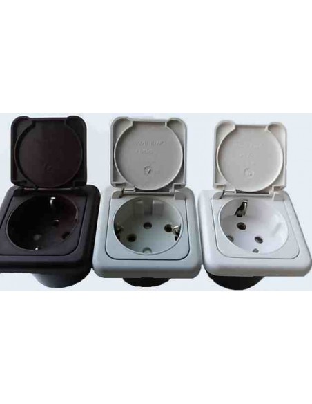 ENCHUFE STUKO CON TAPA 220V (VARIOS COLORES)
